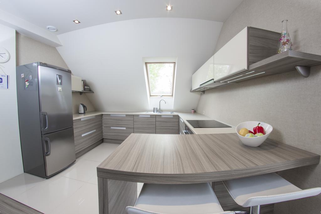 Modern Apartment ออชเวียนชิม ห้อง รูปภาพ